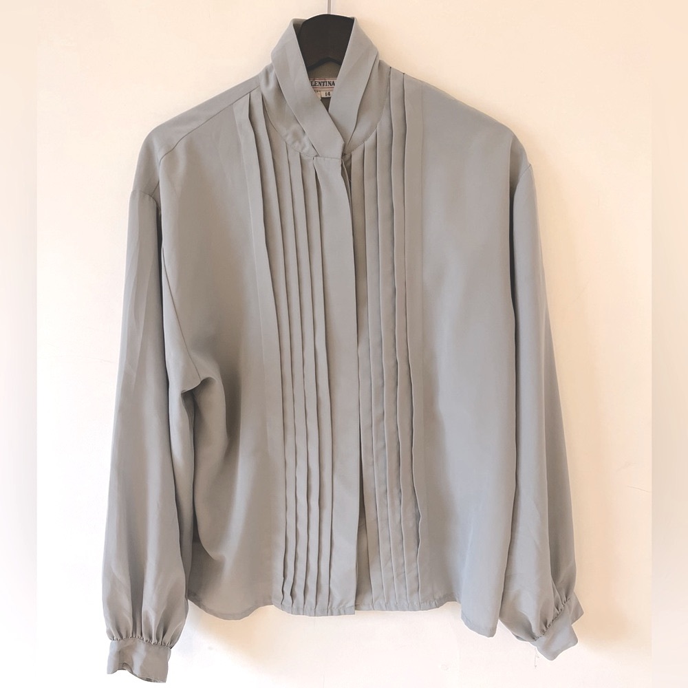 Vintage long sleeve blouse